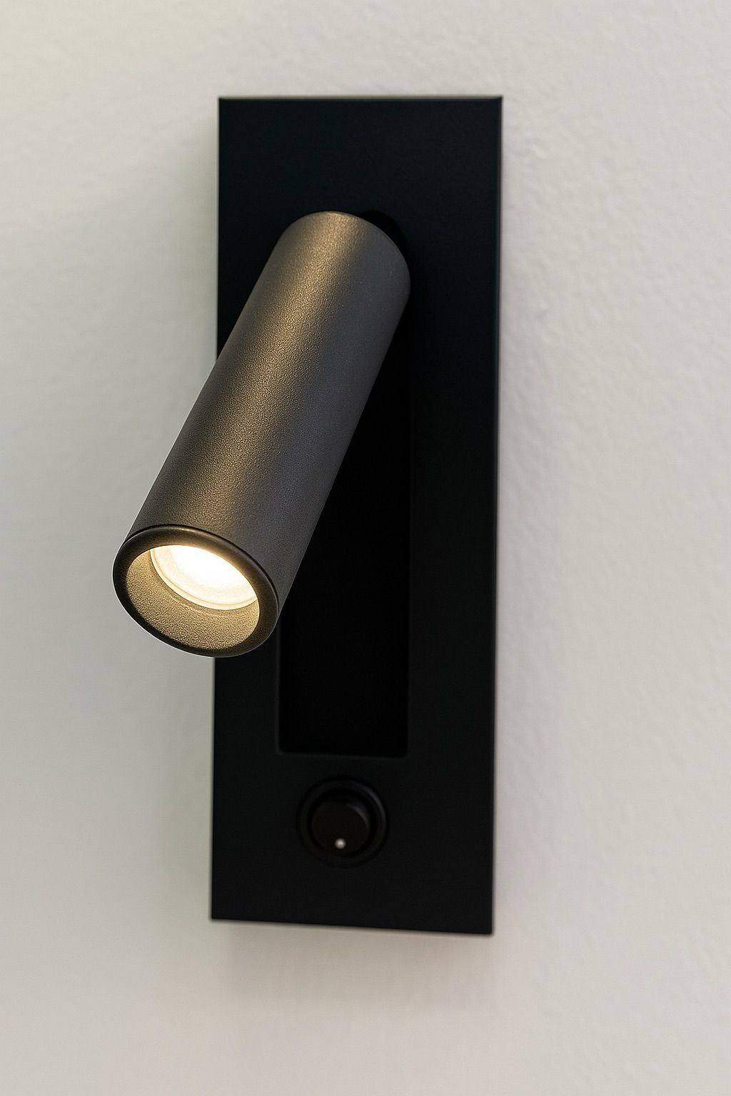 Aplique de Pared Escualizable – 5W – Con Interruptor