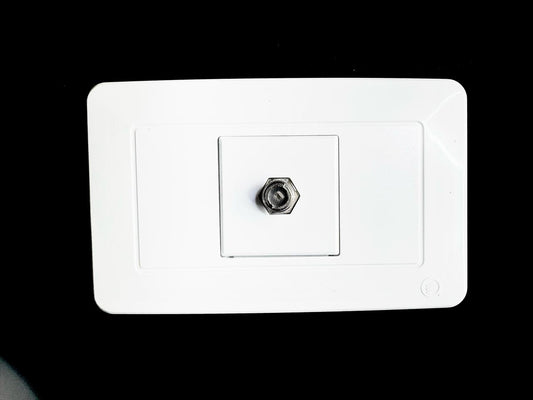 Toma Coaxial Económica