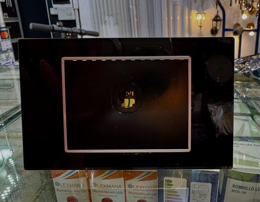 Toma Telefónica Black Mirror