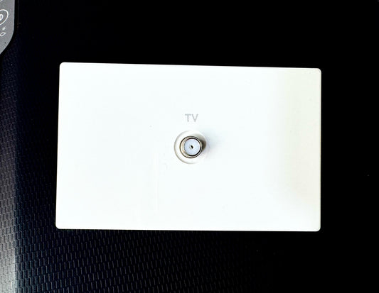 Toma Coaxial Betty Blanco