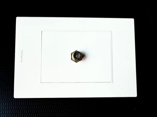 Toma Coaxial Premium White