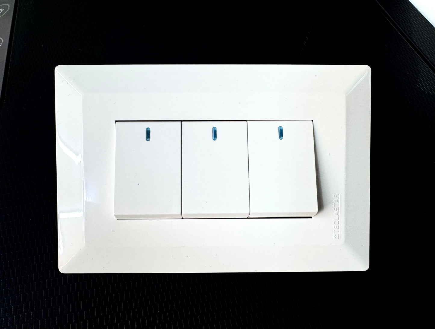 Interruptor Triple Vant Blanca